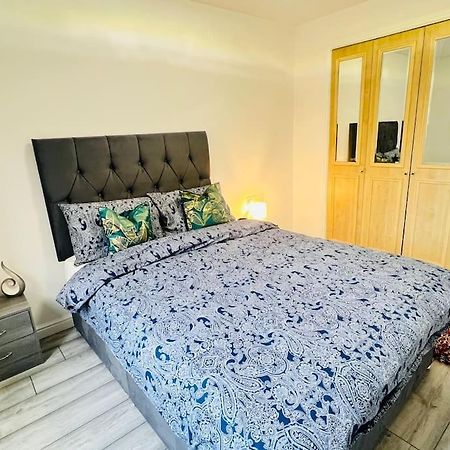 אדינבורו Superb 2 Bedroom Apartment With Free Parking מראה חיצוני תמונה