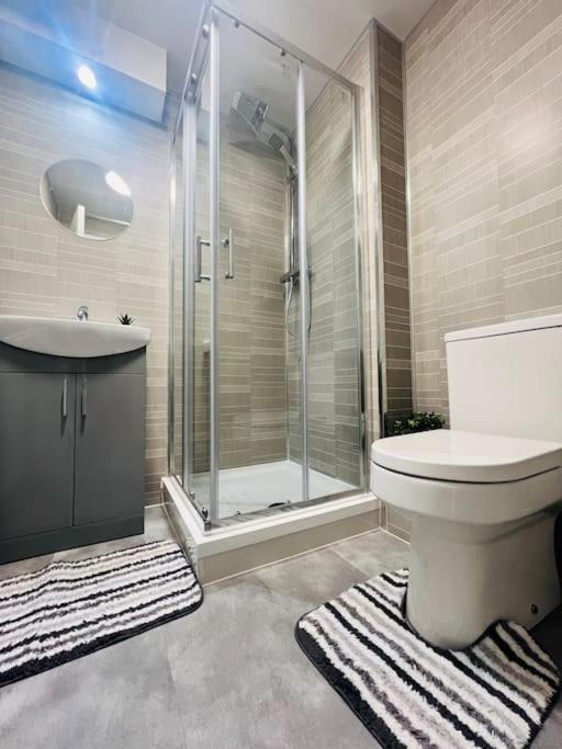 אדינבורו Superb 2 Bedroom Apartment With Free Parking מראה חיצוני תמונה