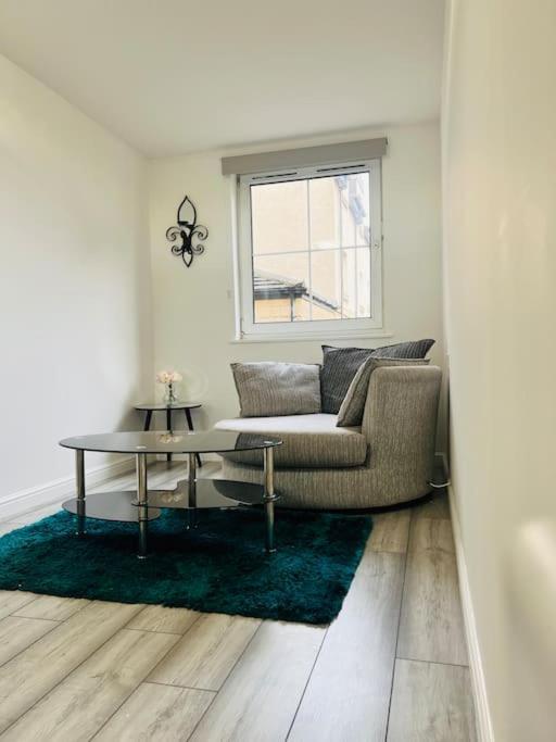 אדינבורו Superb 2 Bedroom Apartment With Free Parking מראה חיצוני תמונה